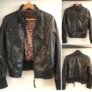 50% OFF BUNDLED🫶🏻CI SONO L Black Leather Style Jkt